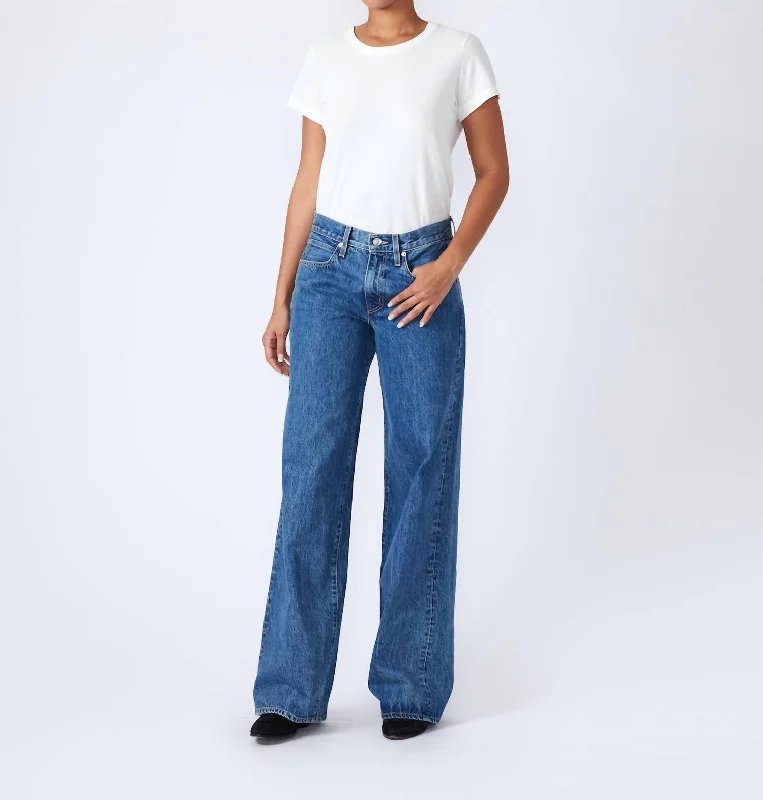 Mica Low Rise Wide Leg Jeans In Blue