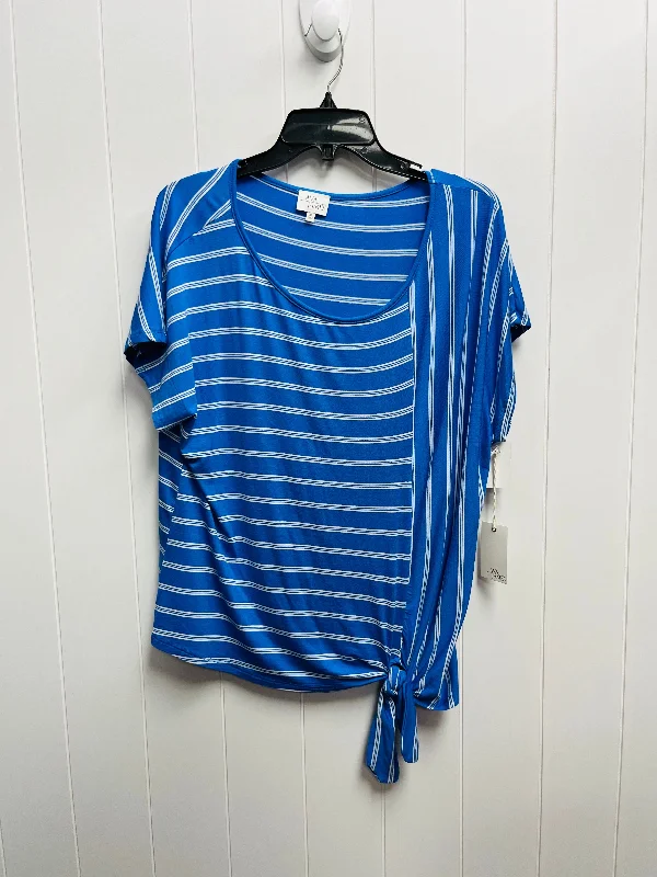 Top Short Sleeve By Ava James In Blue, Size: Xl